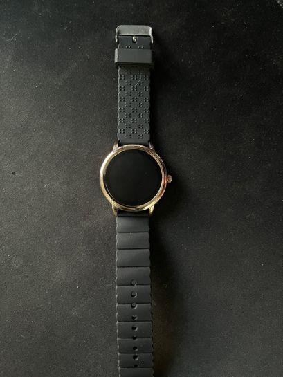 15611508-XGIIA.jpg