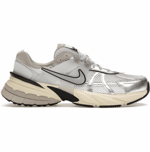 Подборка обуви Nike, 5 моделей (например, V2K Run "Summit White Metallic Silver" размер 44.5)